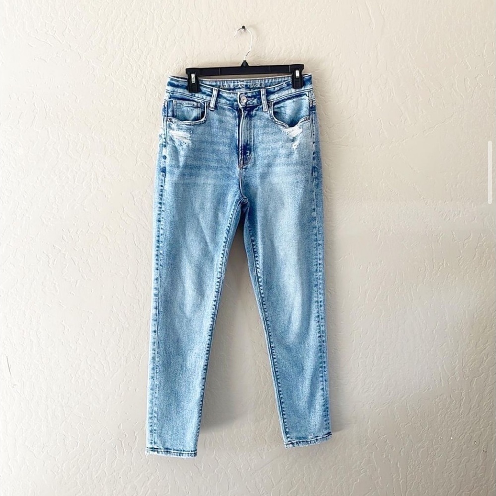 🌿Final‎ Sale American Eagle Lighter Wash Mom Jeans